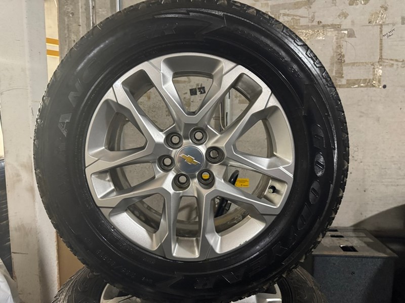 2021 Chevrolet Traverse LT Cloth w/1LT