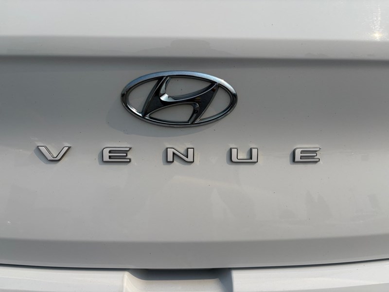 2021 Hyundai Venue Ultimate IVT w/Black Interior
