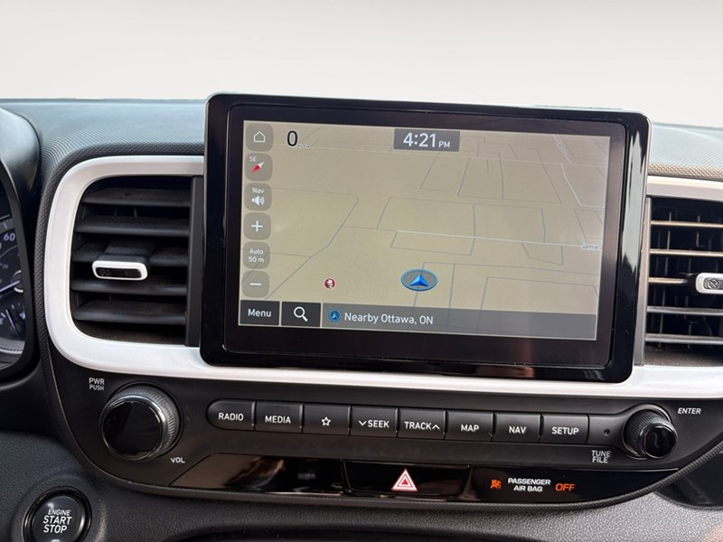 2021 Hyundai Venue Ultimate IVT w/Black Interior