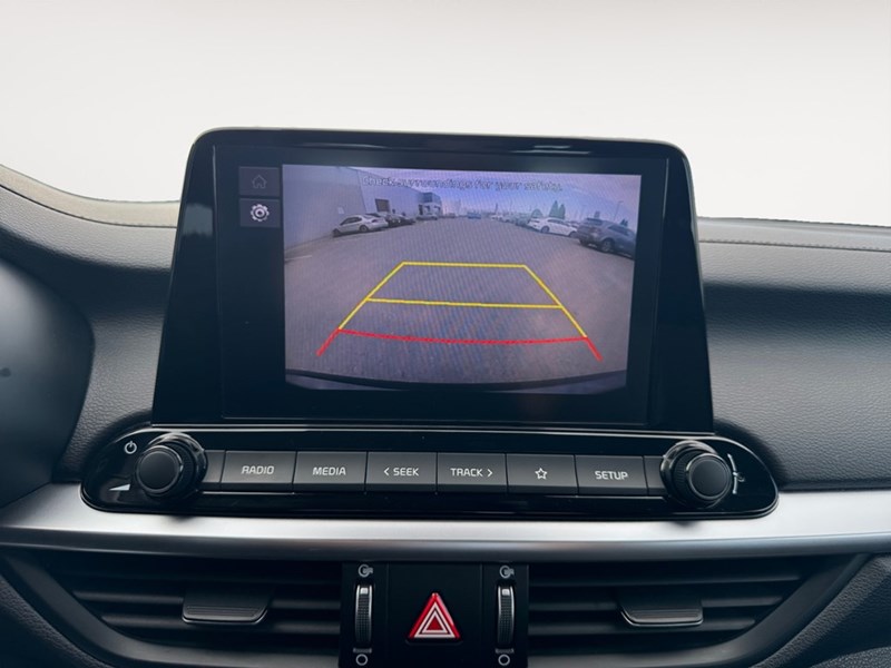 2022 Kia Forte EX IVT