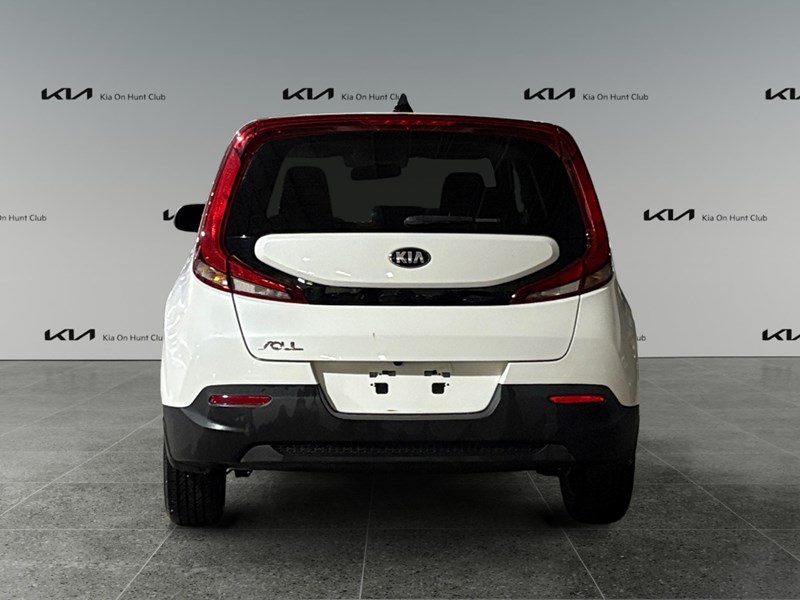 2021 Kia Soul LX IVT
