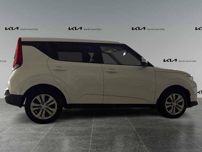 2021 Kia Soul LX IVT