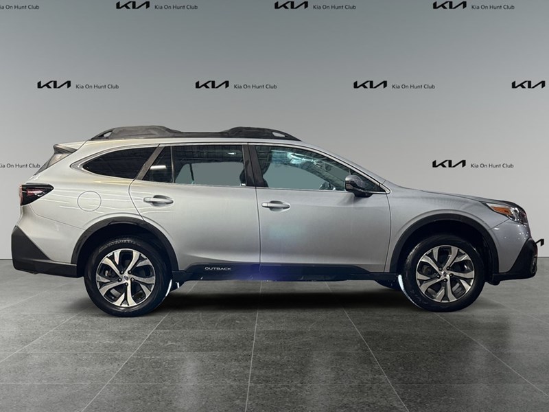 2022 Subaru Outback Limited XT CVT