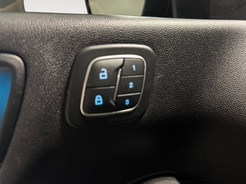 2021 Ford Escape Titanium Hybrid AWD