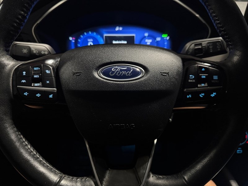 2021 Ford Escape Titanium Hybrid AWD