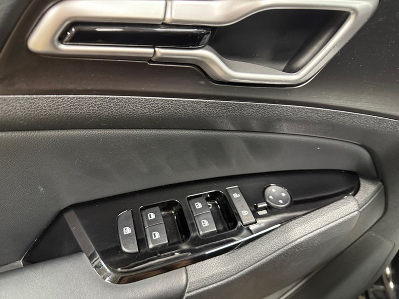 2024 Kia Sportage EX AWD