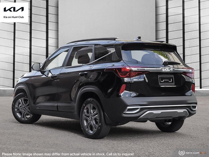 2023 Kia Seltos EX FWD