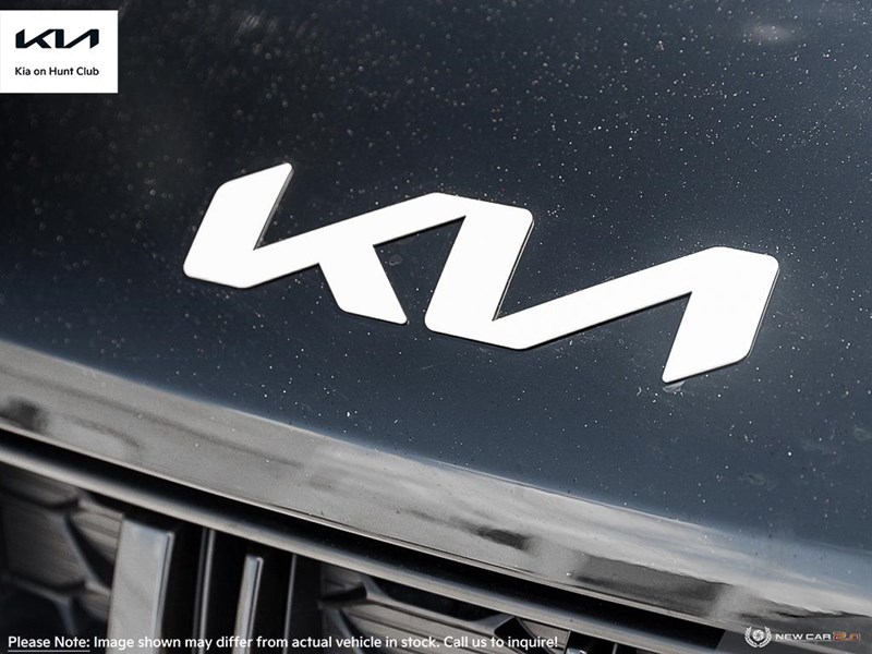 2023 Kia Carnival LX FWD