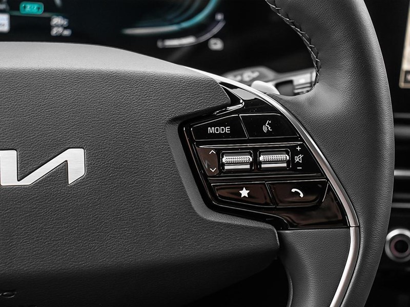 2025 Kia Niro EX FWD