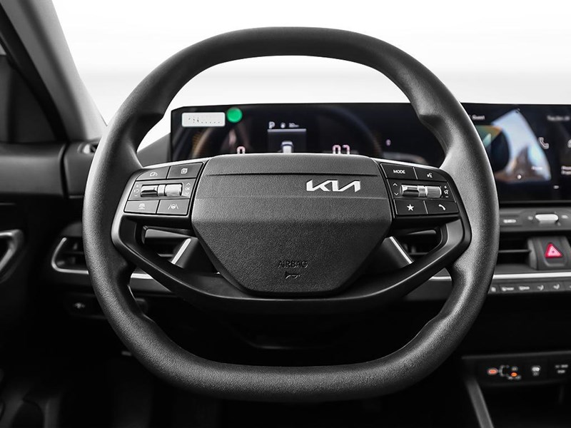 2025 Kia K4 LX FWD