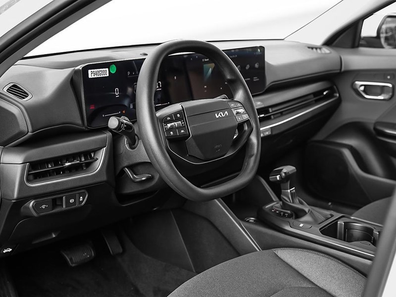 2025 Kia K4 LX FWD