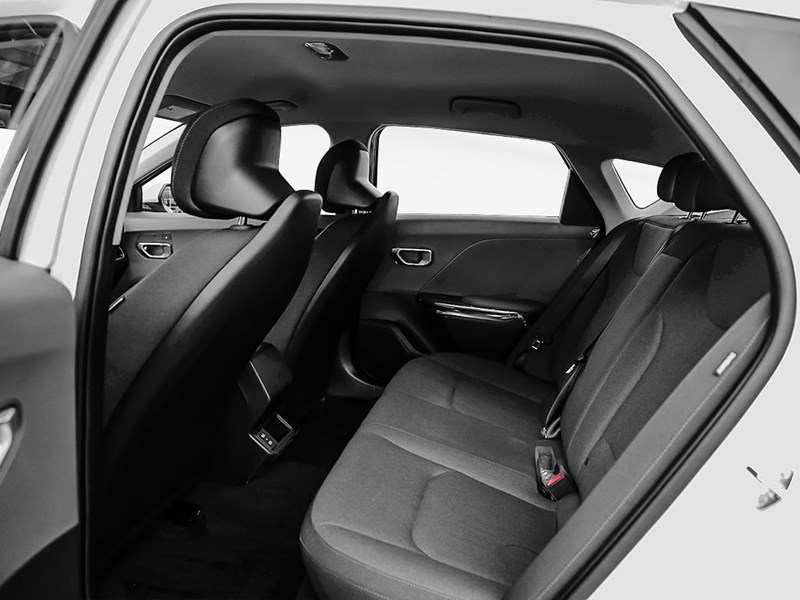 2025 Kia K4 LX FWD