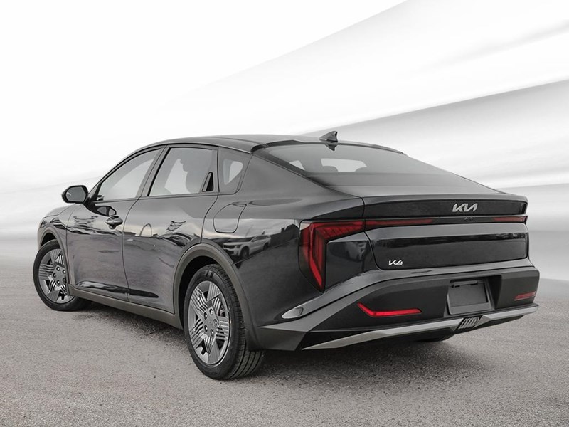 2025 Kia K4 LX FWD