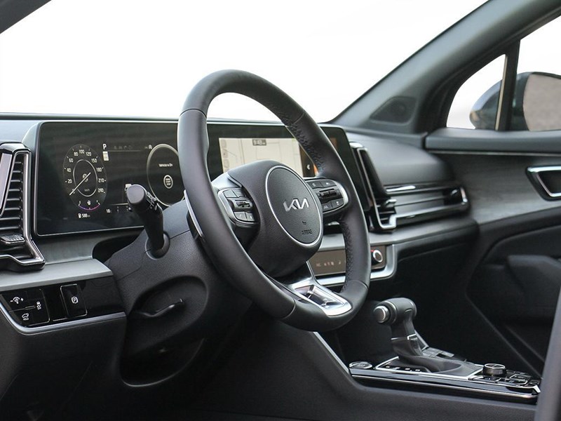 2025 Kia Sportage X-Line Limited AWD w/Green Interior
