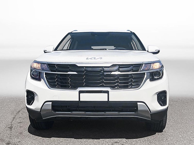 2025 Kia Seltos LX AWD