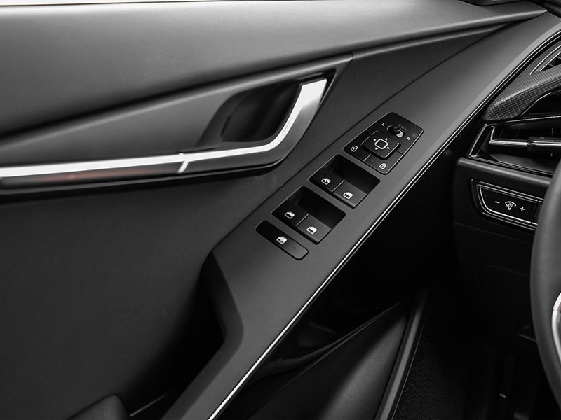 2025 Kia Niro EX FWD