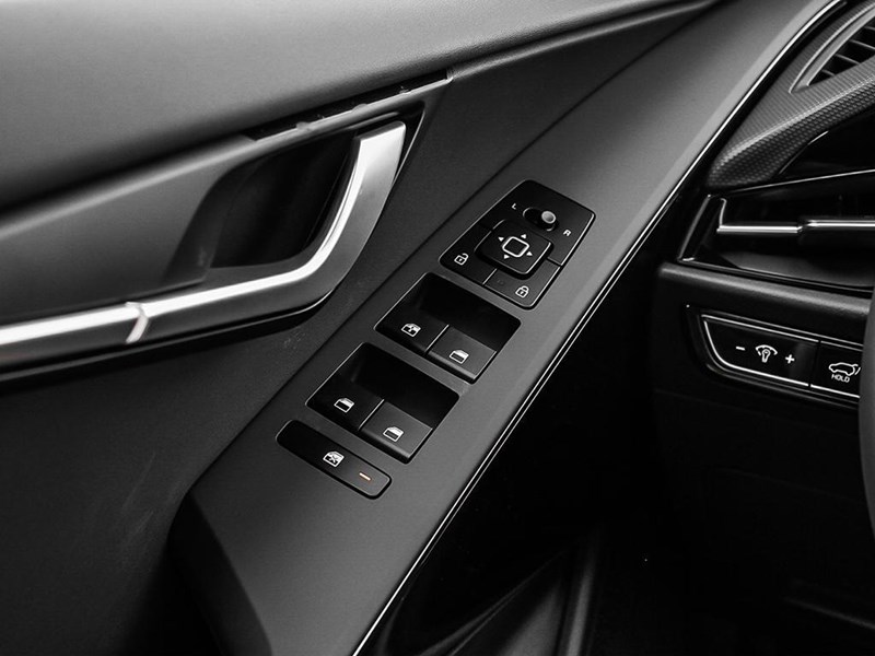 2025 Kia Niro EX Premium FWD