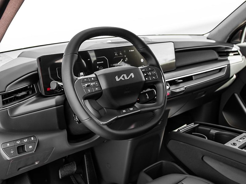 2026 Kia EV9 Land w/Premium Package AWD