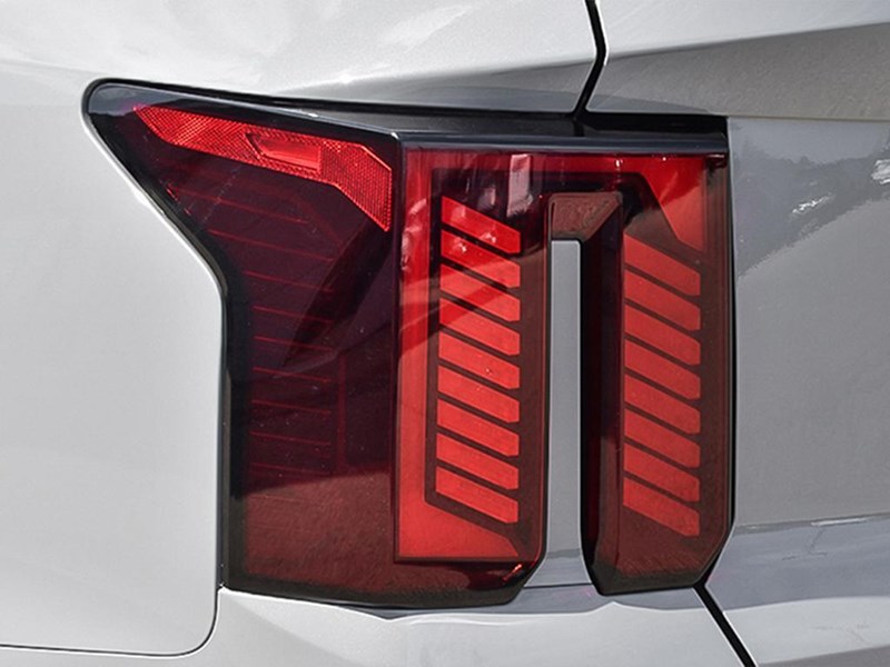 2025 Kia Sorento X-Line Limited AWD w/Olive Brown Interior