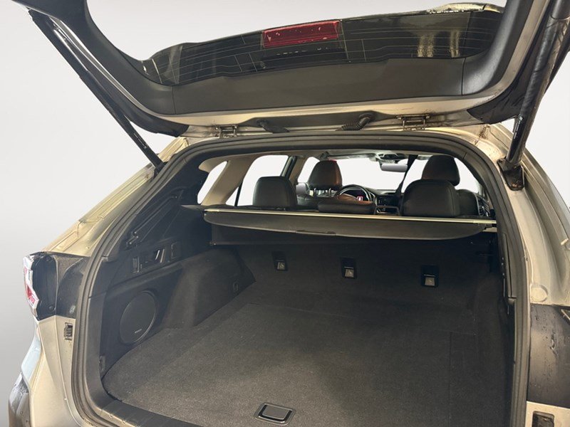 2022 Subaru Outback Limited XT CVT