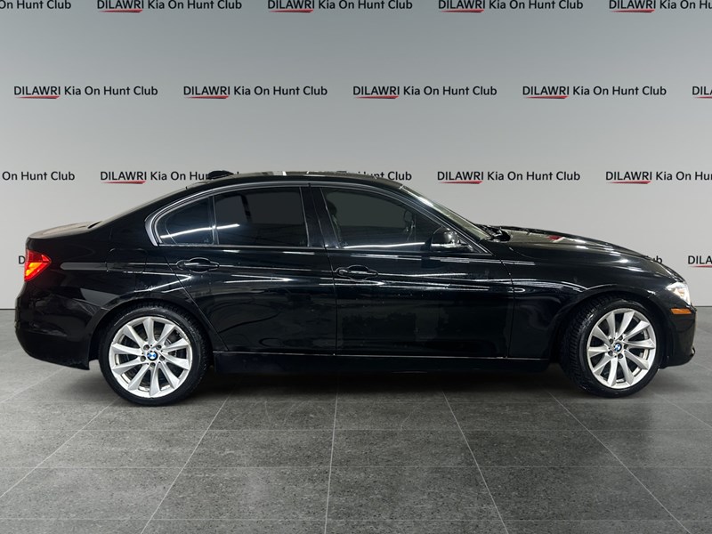 2013 BMW 320 4dr Sdn 320i xDrive AWD