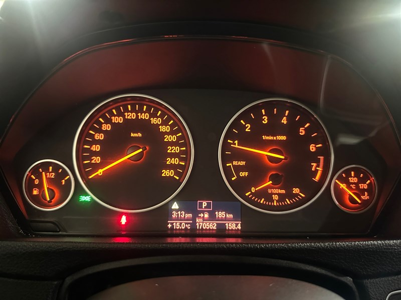 2013 BMW 320 4dr Sdn 320i xDrive AWD