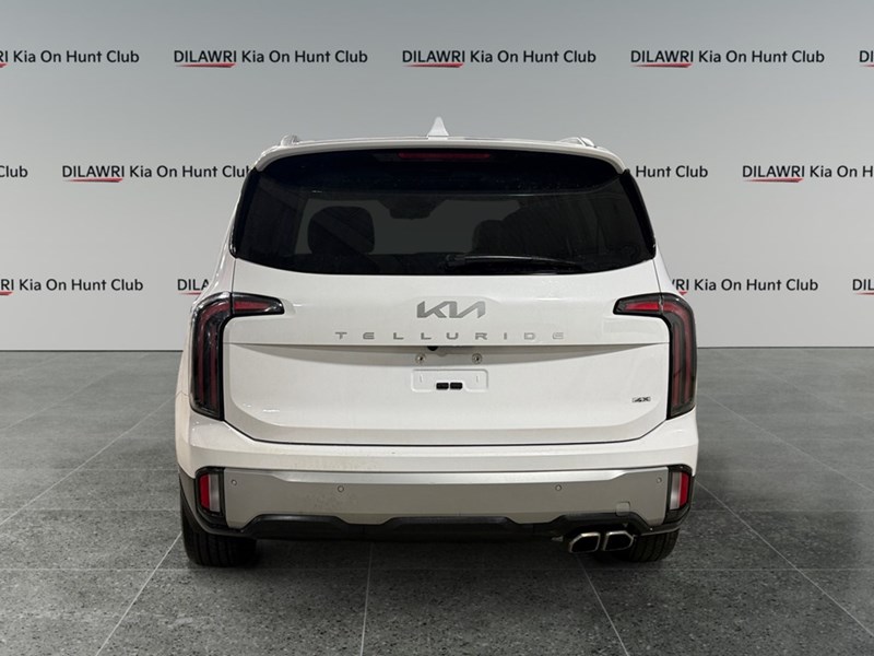 2023 Kia Telluride SX Limited AWD w/Black Interior