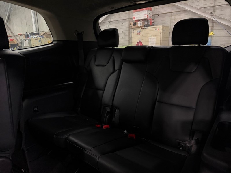 2023 Kia Telluride SX Limited AWD w/Black Interior