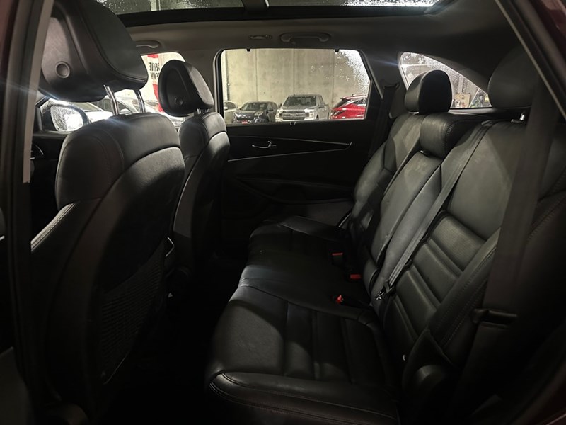2016 Kia Sorento AWD 4dr 3.3L EX 7-Seater