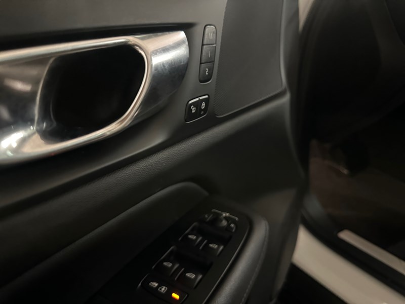 2023 Volvo V60 Cross Country B5 AWD Core