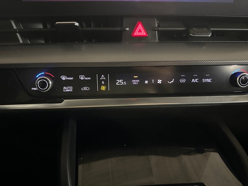 2023 Kia Sportage HEV SX AWD w/Black Interior