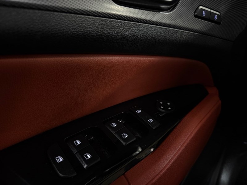 2023 Kia Sportage EX Premium AWD w/Red Interior