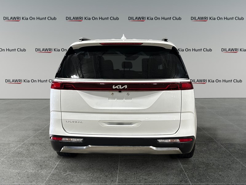 2024 Kia Carnival EX