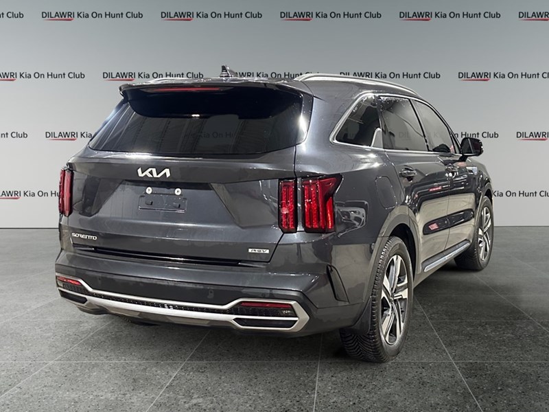 2023 Kia Sorento PHEV SX AWD w/Navy Blue Interior