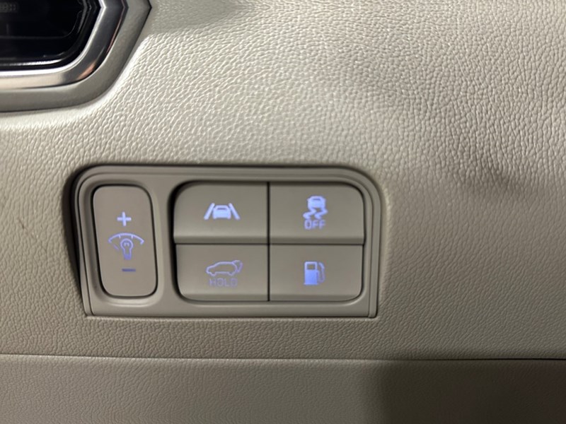 2023 Kia Sorento PHEV SX AWD w/Navy Blue Interior