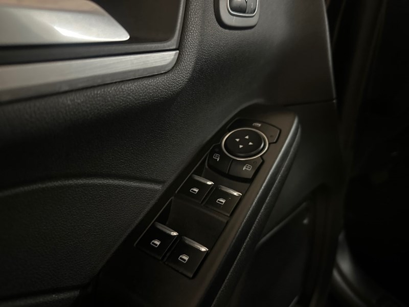 2023 Ford Escape Platinum AWD