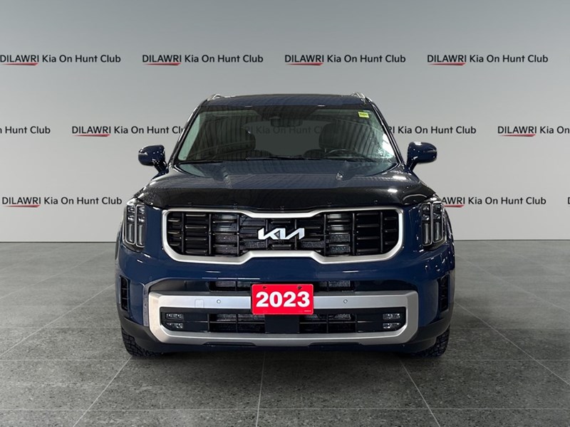 2023 Kia Telluride SX Limited AWD w/Black Interior