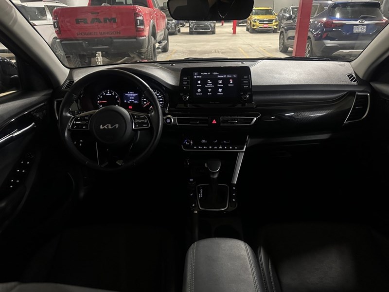 2023 Kia Seltos EX AWD