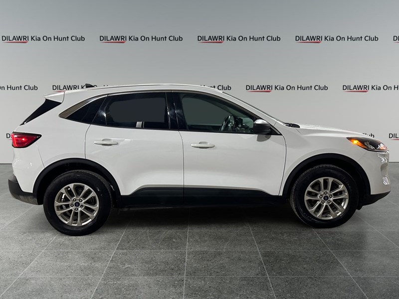 2022 Ford Escape SE AWD