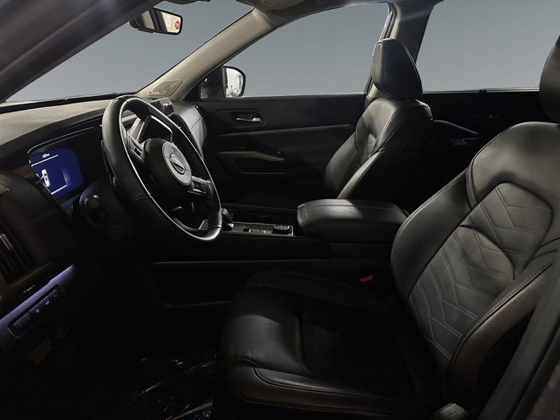 2024 Nissan Pathfinder Platinum 4WD