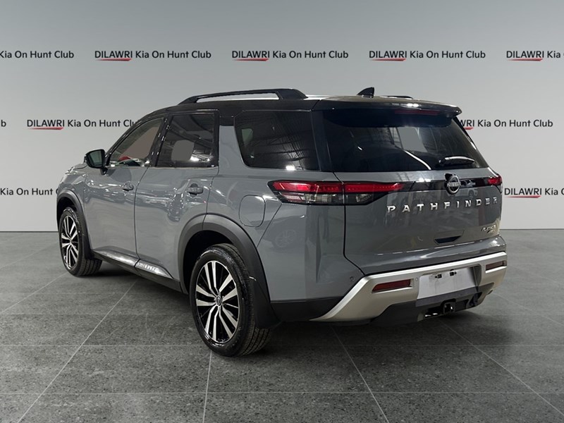 2024 Nissan Pathfinder Platinum 4WD