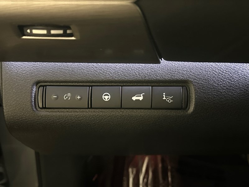 2024 Nissan Pathfinder Platinum 4WD