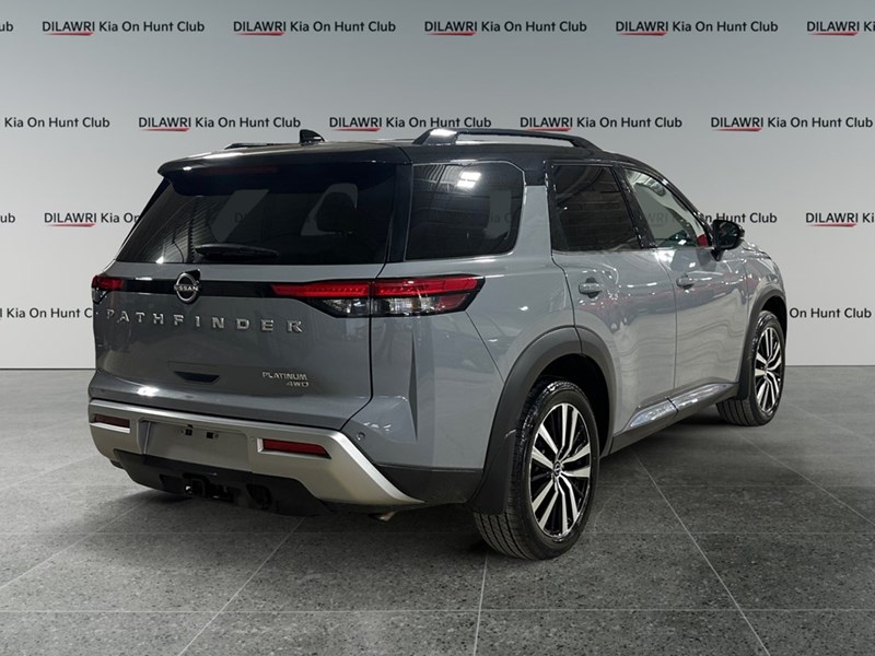 2024 Nissan Pathfinder Platinum 4WD