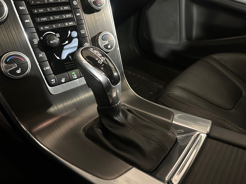 2016 Volvo S60 Cross Country T5 Platinum