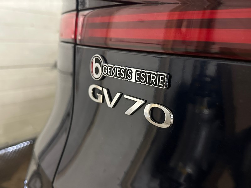 2022 Genesis GV70 2.5T Prestige