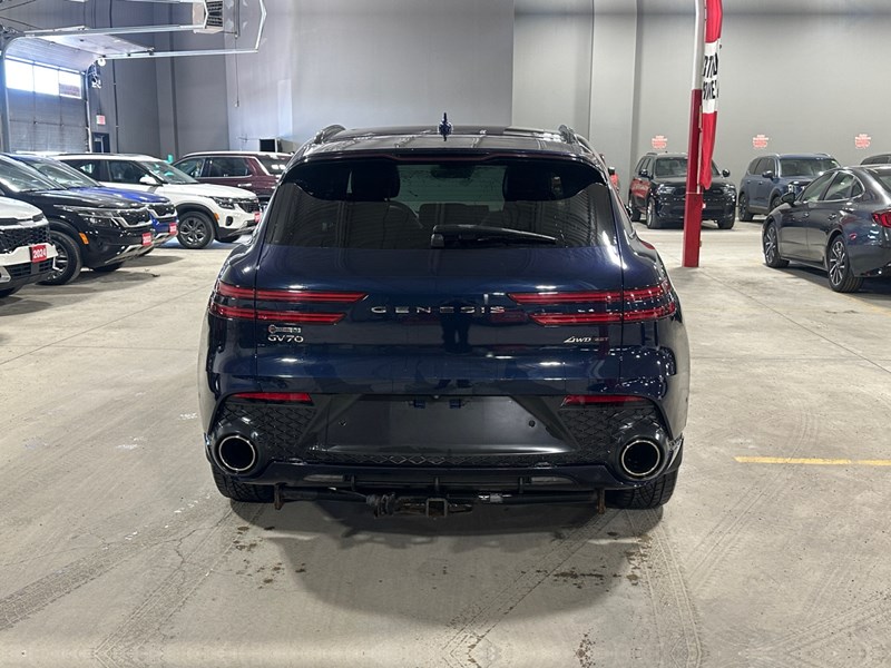 2022 Genesis GV70 2.5T Prestige
