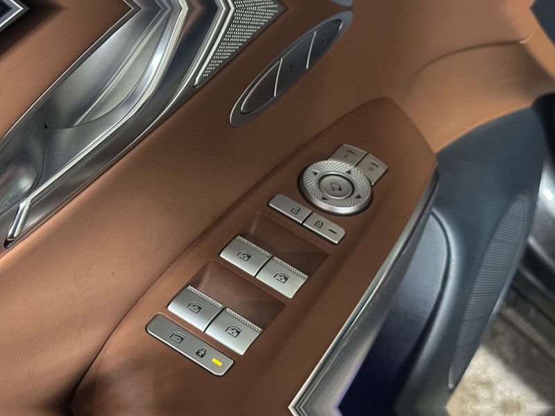 2024 Genesis GV70 2.5T Advanced