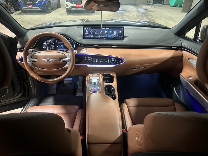 2024 Genesis GV70 2.5T Advanced