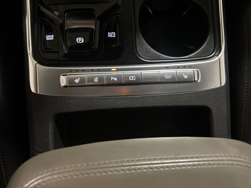 2025 Kia Carnival EX