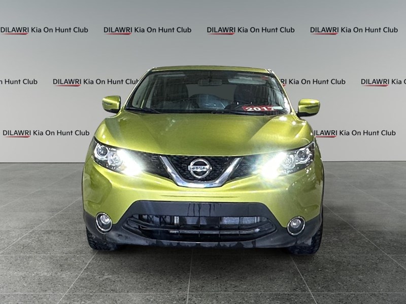 2017 Nissan Qashqai SV  W Sunroof